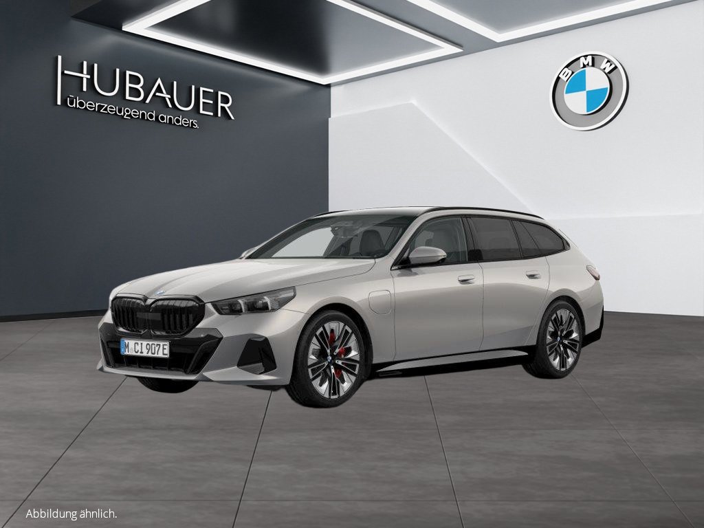 Fahrzeugabbildung BMW 550e xDrive Touring