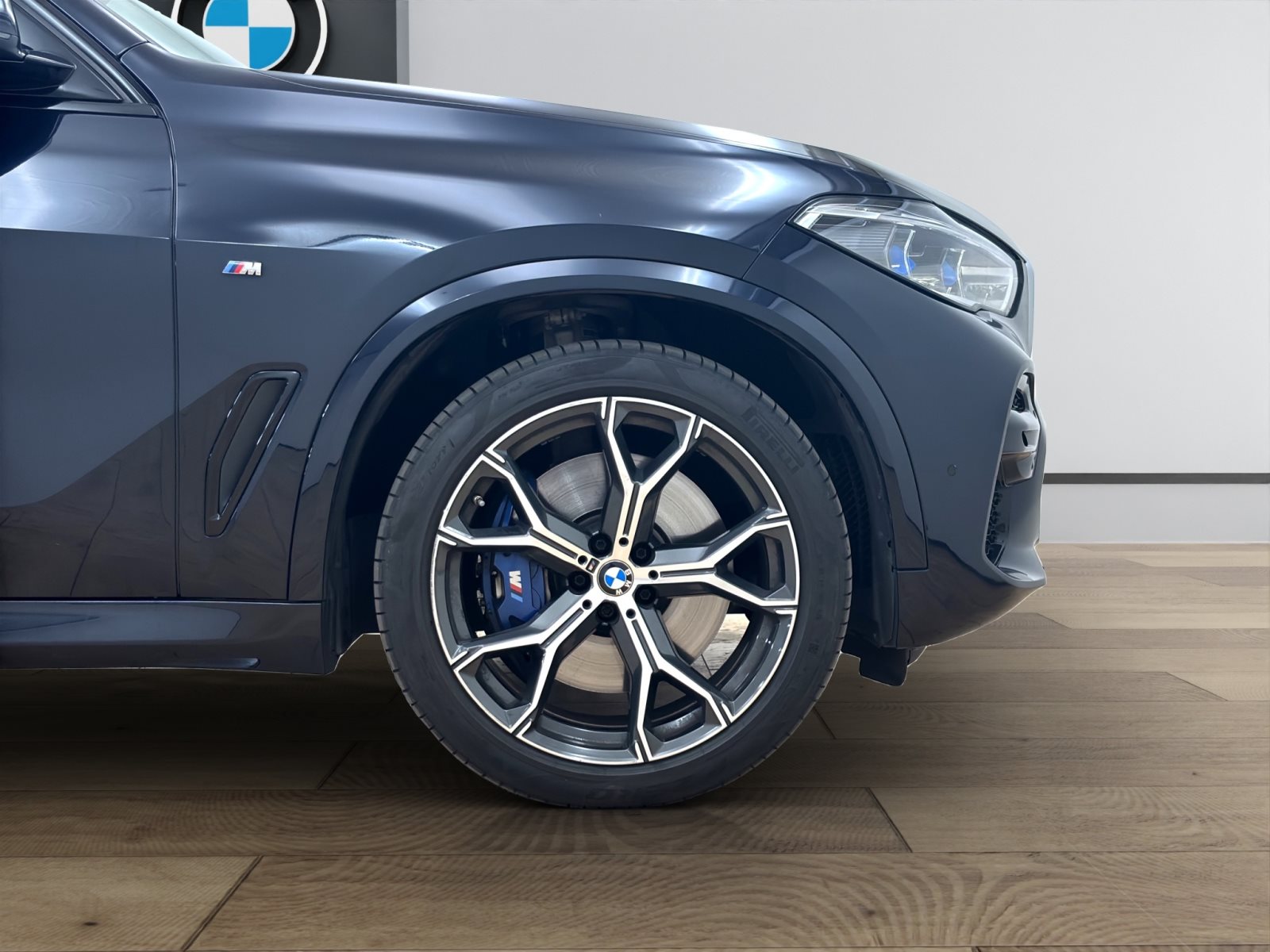 Fahrzeugabbildung BMW X5 xDrive40d [M Sport, Laser, AHK, Standheizung]