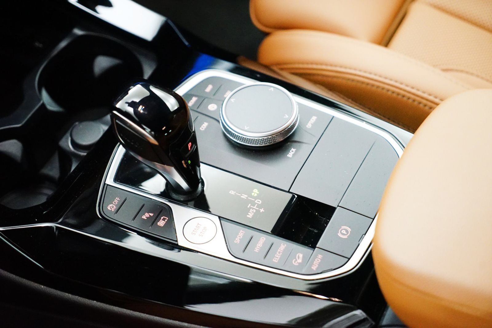 Fahrzeugabbildung BMW X3 xDrive30e [M Sport, LC Prof., LED, 19 LMR, RFK]