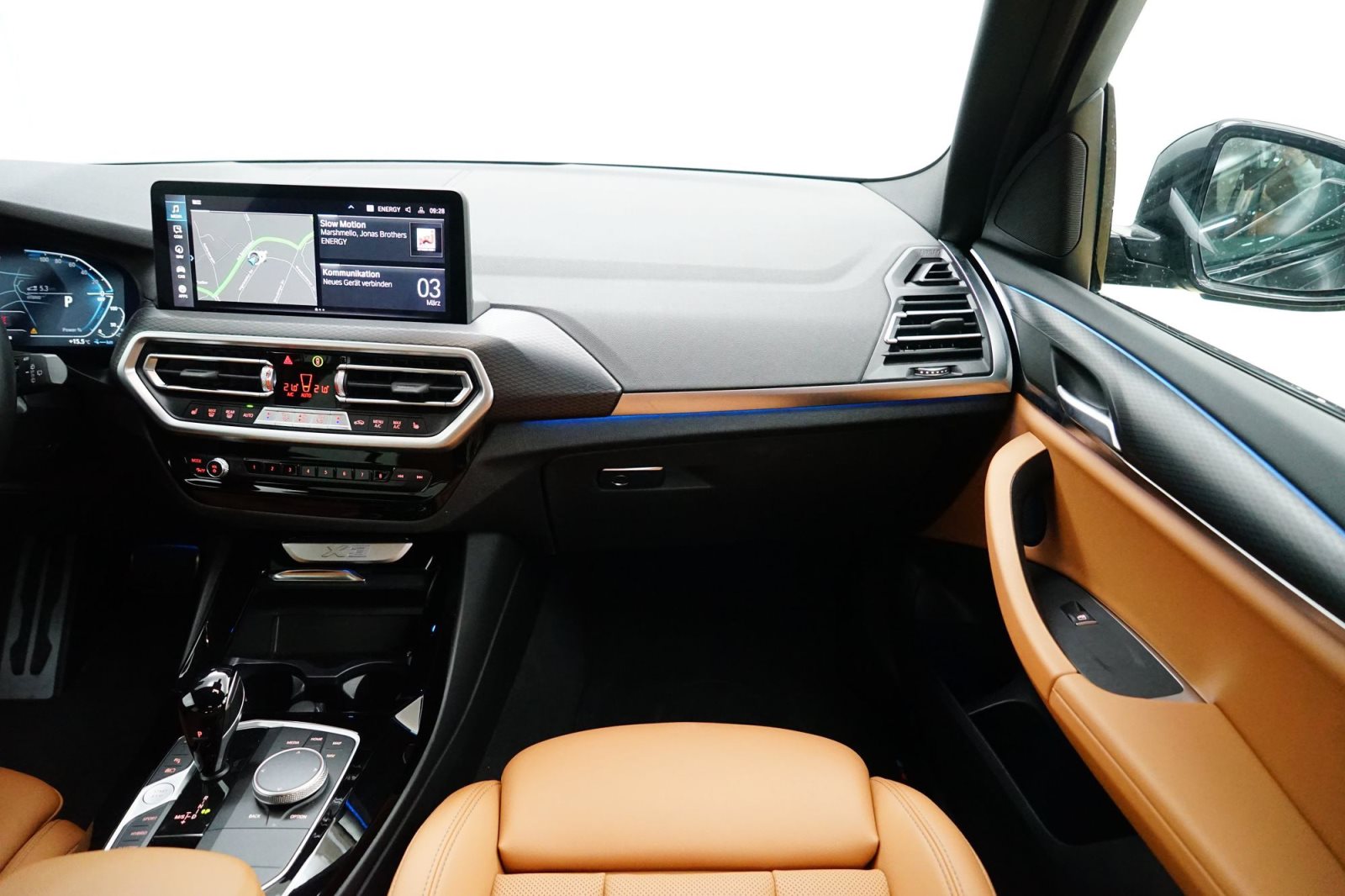 Fahrzeugabbildung BMW X3 xDrive30e [M Sport, LC Prof., LED, 19 LMR, RFK]