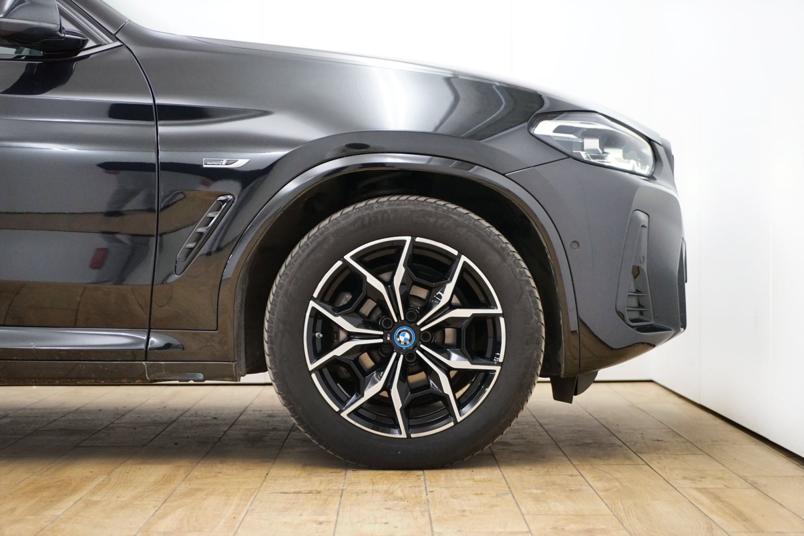 Fahrzeugabbildung BMW X3 xDrive30e [M Sport, LC Prof., LED, 19 LMR, RFK]