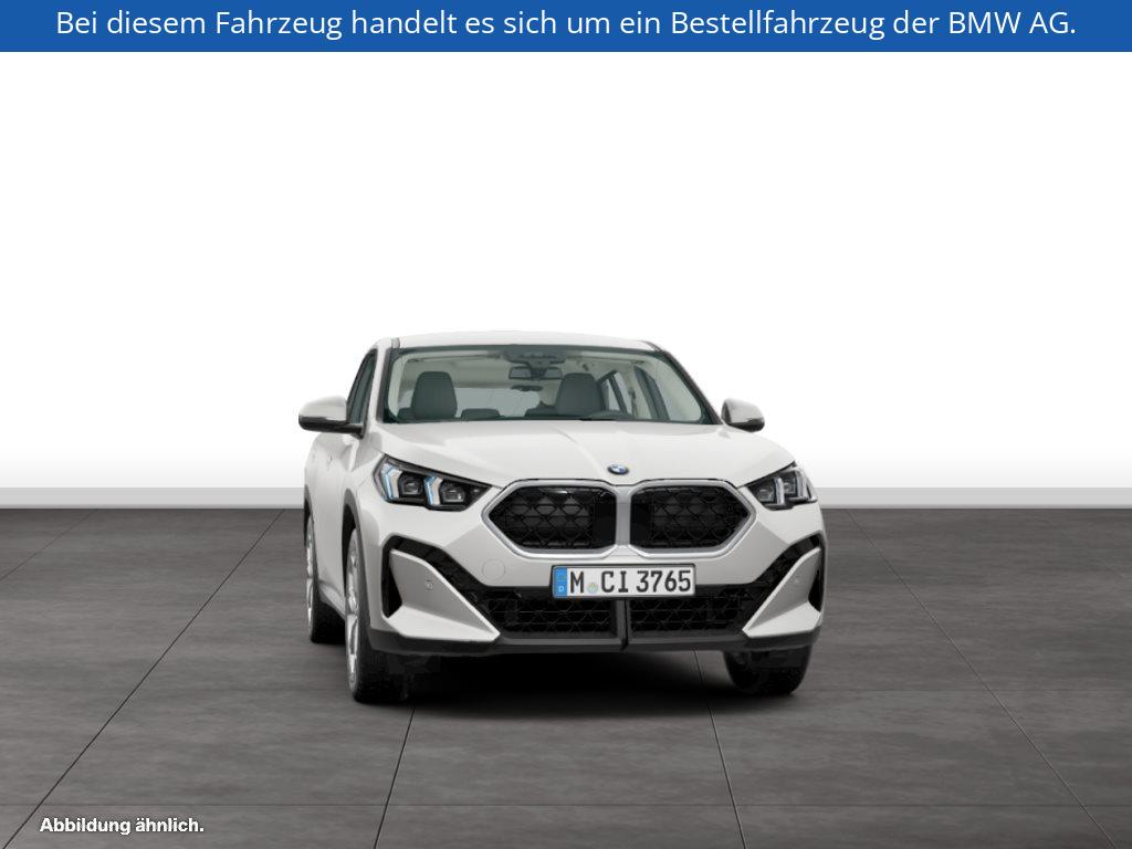 Fahrzeugabbildung BMW X2 sDrive20i