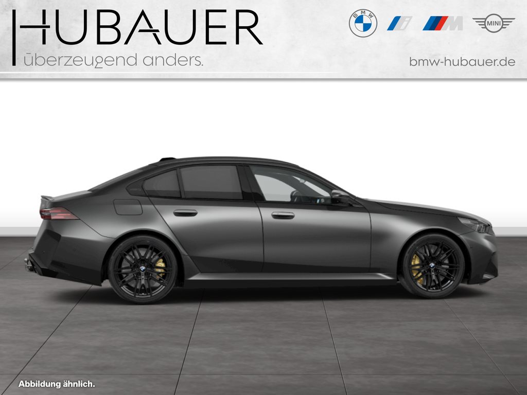 Fahrzeugabbildung BMW M5 Limousine [Ultimate Package, HUD, ACC, Carbon]