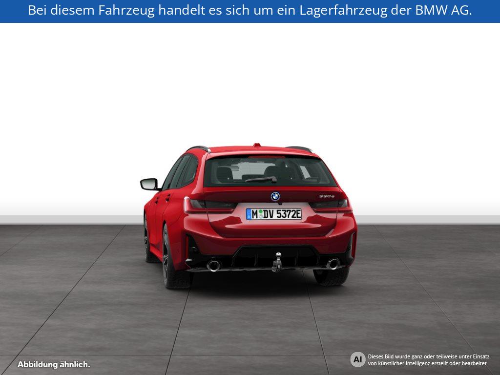 Fahrzeugabbildung BMW 330e Touring