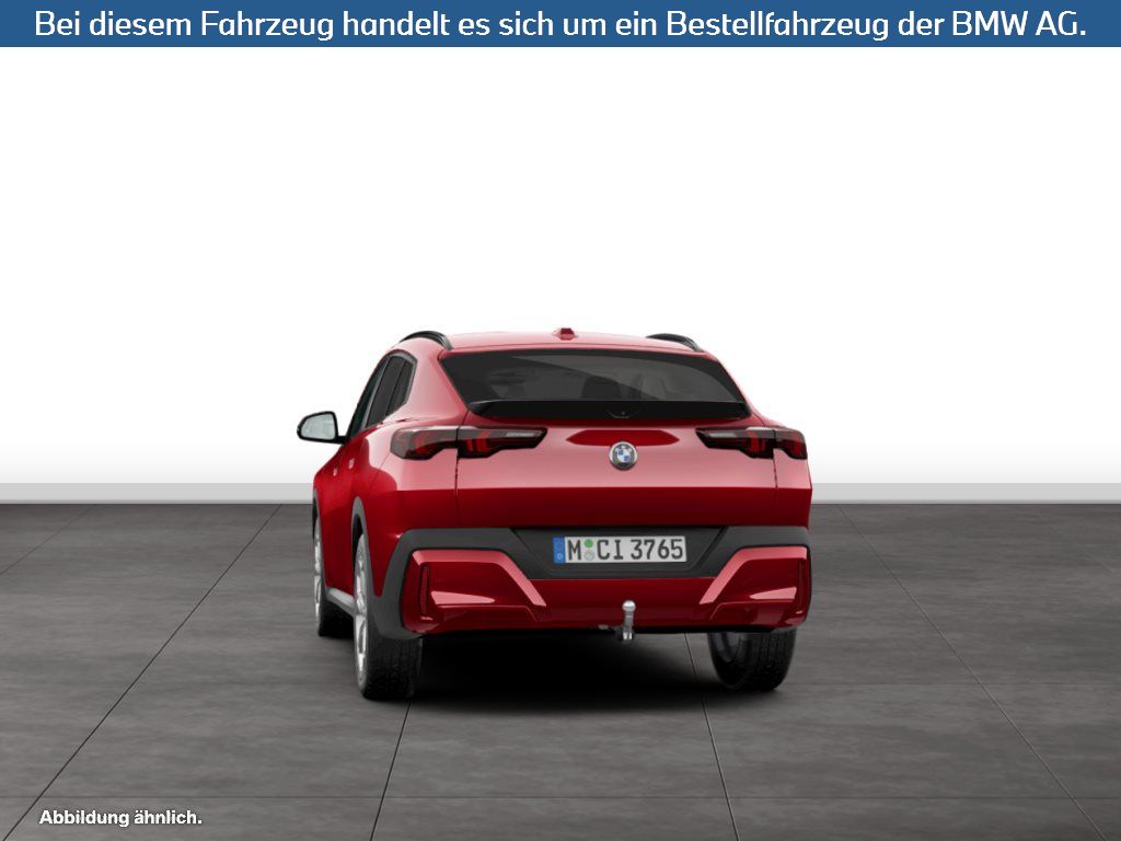 Fahrzeugabbildung BMW X2 sDrive18d