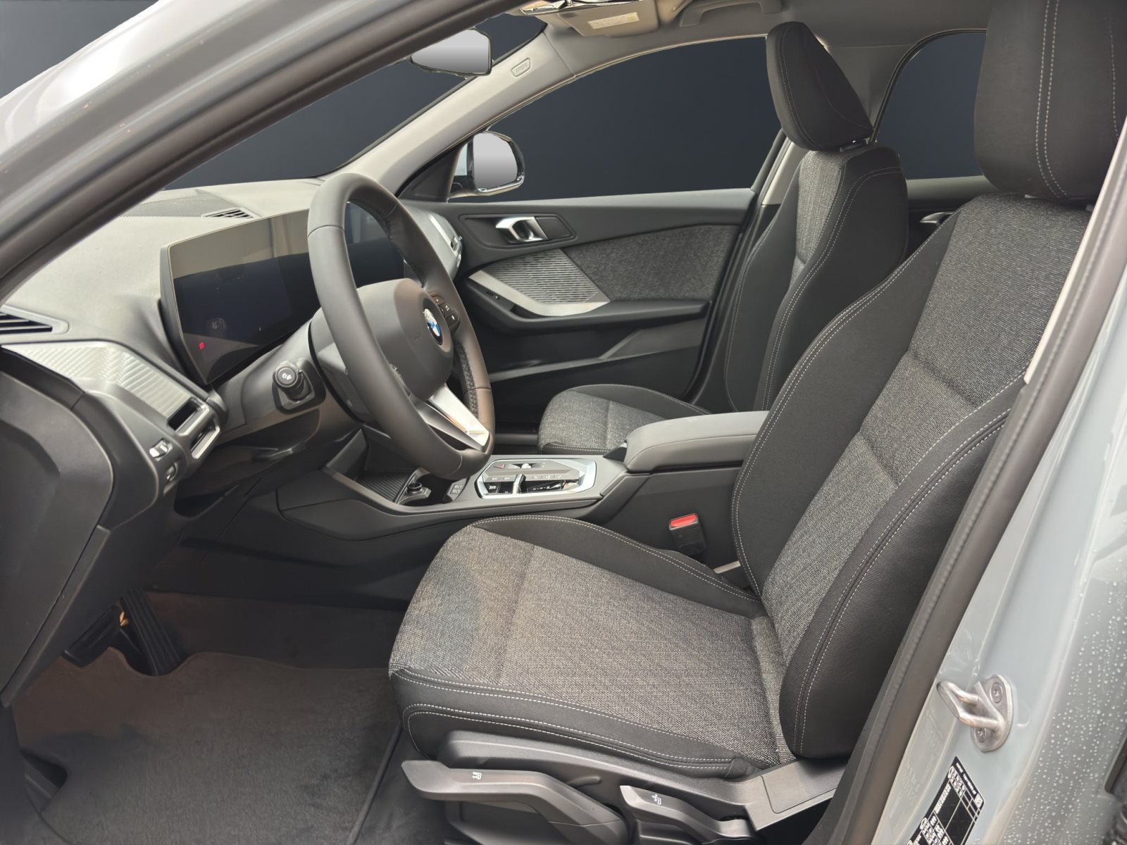 Fahrzeugabbildung BMW 120 [M Sport, Navi, 18 LMR, RFK, SHZ, LED]