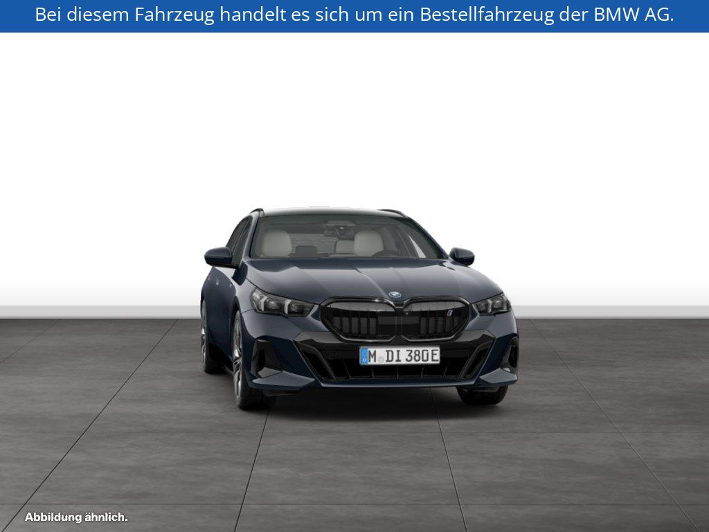 Fahrzeugabbildung BMW i5 eDrive40 Touring