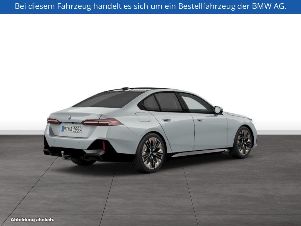 Fahrzeugabbildung BMW 520i Limousine