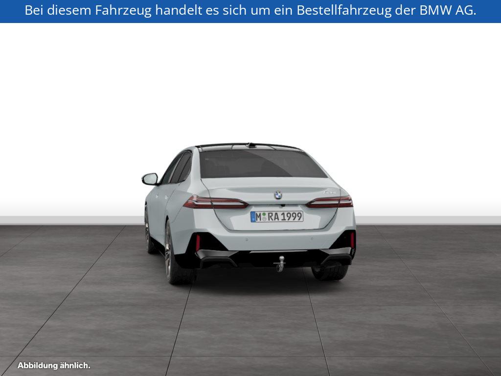 Fahrzeugabbildung BMW 520i Limousine