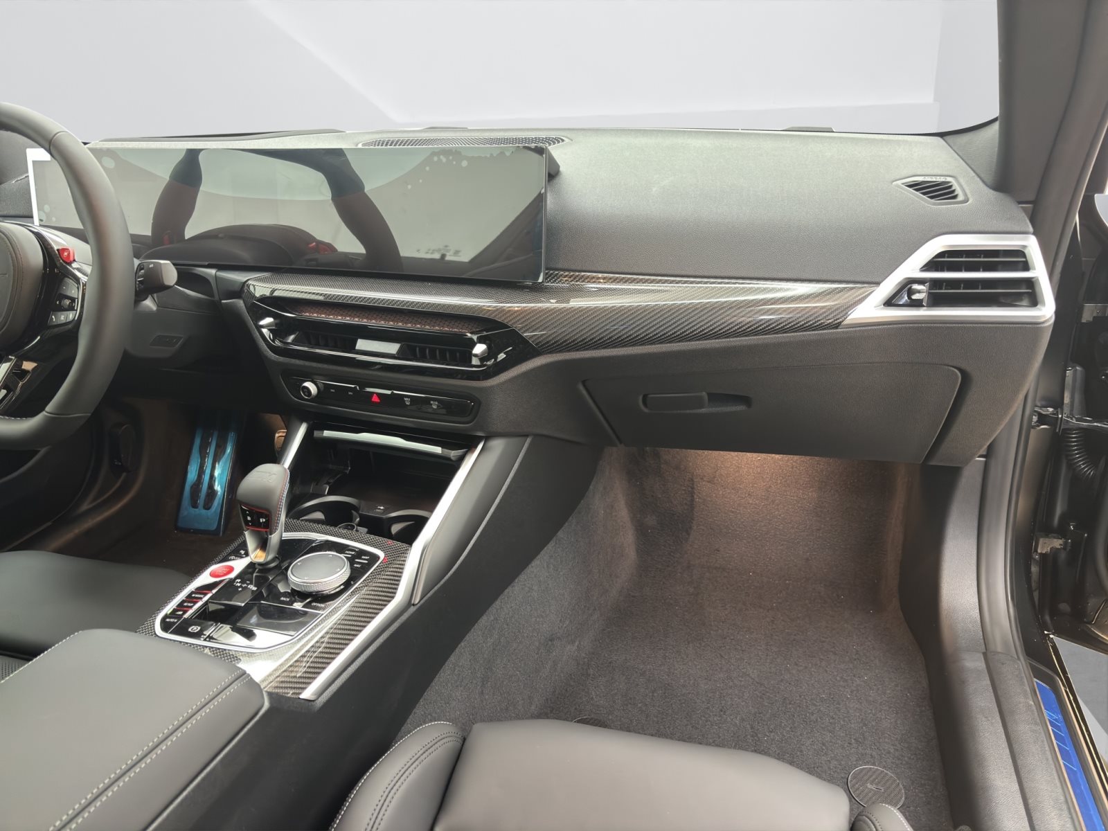 Fahrzeugabbildung BMW M4 Competition Coupé xDrive [Individual, HUD]