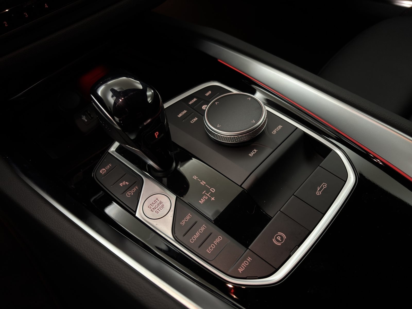 Fahrzeugabbildung BMW Z4 M40i Final Edition Limitiert [Frozen, HUD, ACC]