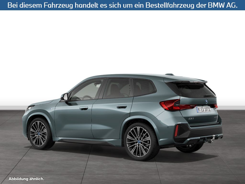 Fahrzeugabbildung BMW iX1 xDrive30