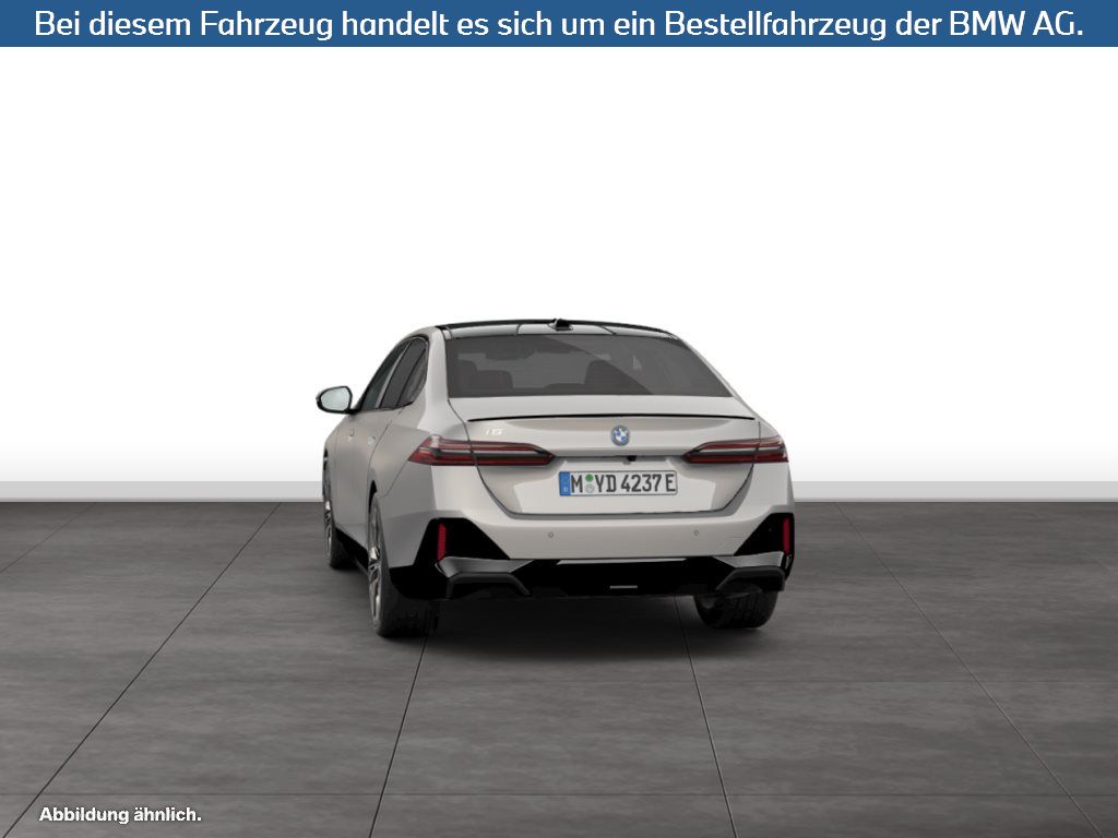 Fahrzeugabbildung BMW i5 eDrive40 Limousine