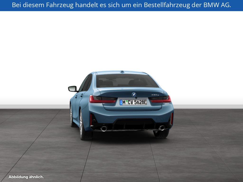 Fahrzeugabbildung BMW 330e Limousine