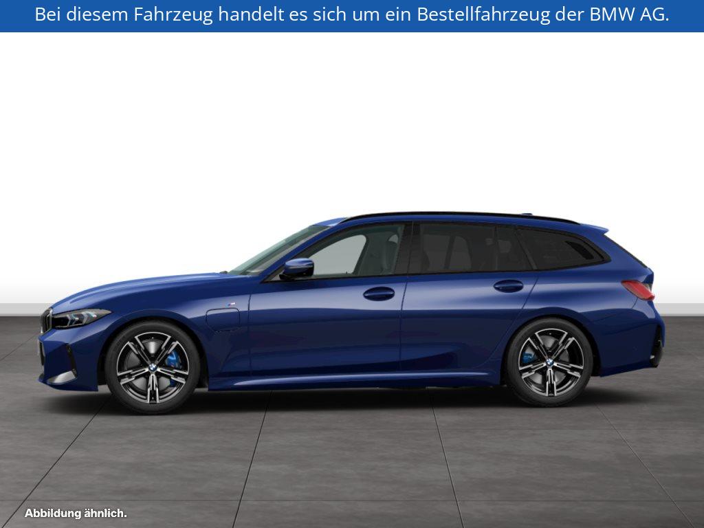 Fahrzeugabbildung BMW 330e xDrive Touring