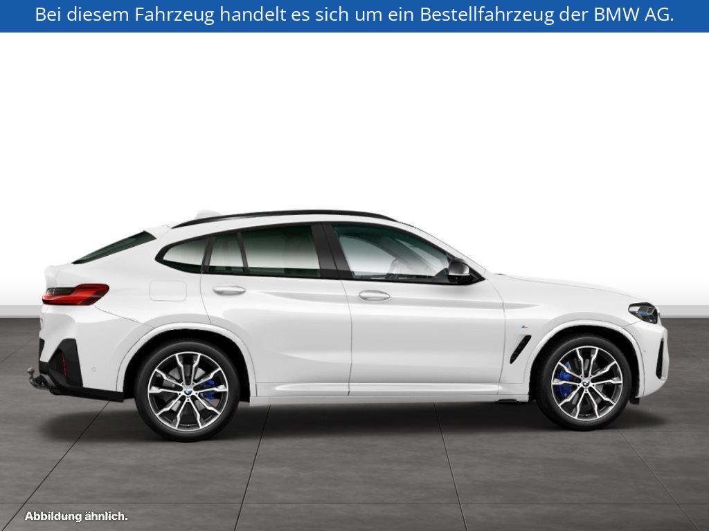 Fahrzeugabbildung BMW X4 M40i