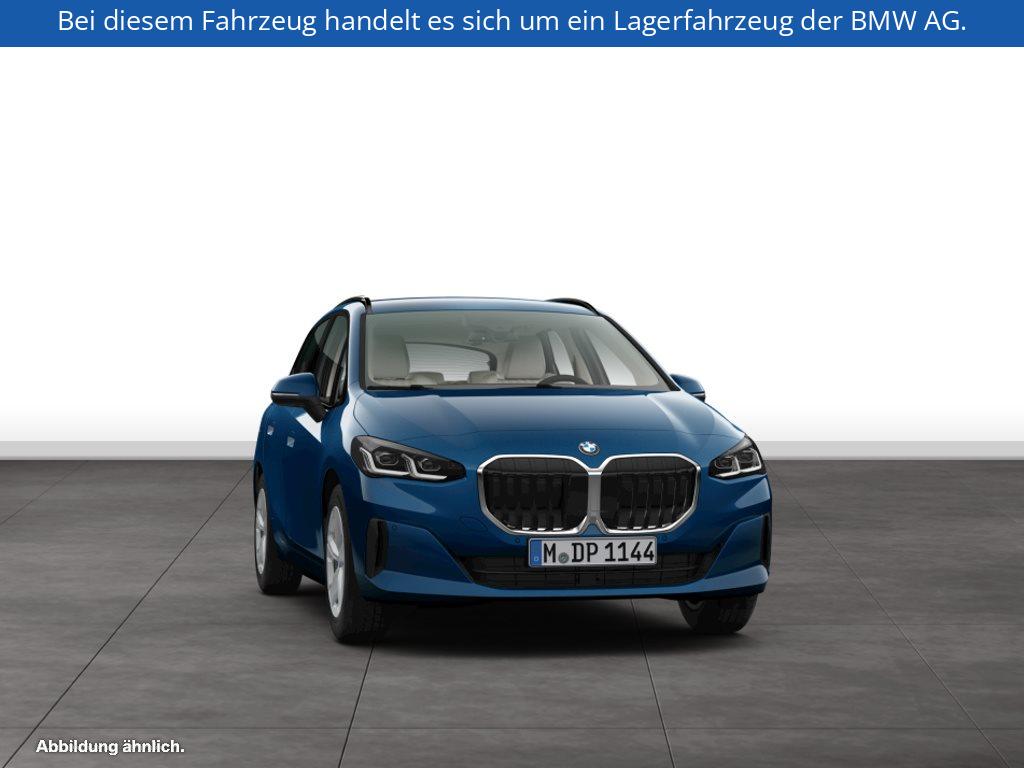 Fahrzeugabbildung BMW 220i Active Tourer