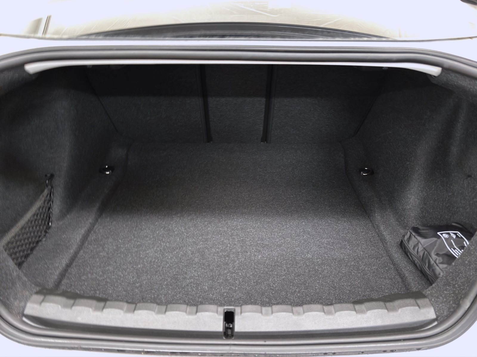 Fahrzeugabbildung BMW 220i Coupé [M Sport, LC Prof., HiFi, AHK, 360°]