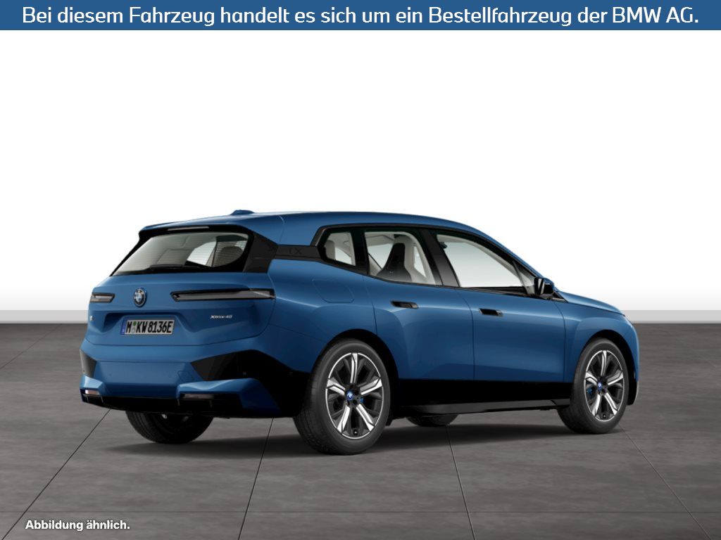 Fahrzeugabbildung BMW iX xDrive40