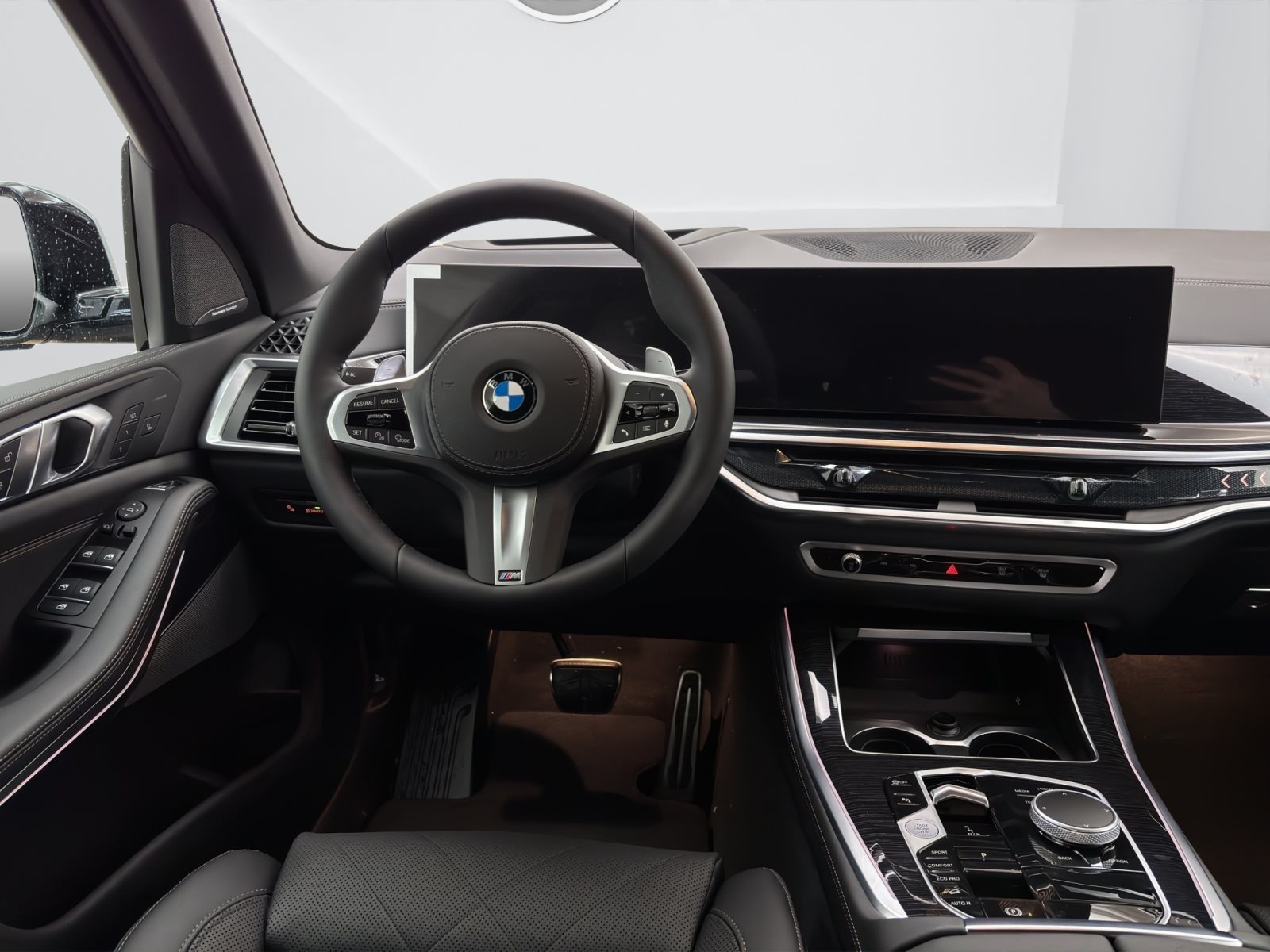 Fahrzeugabbildung BMW X5 xDrive30d [M Sport Pro, HUD, AHK, ACC, 22 LMR]