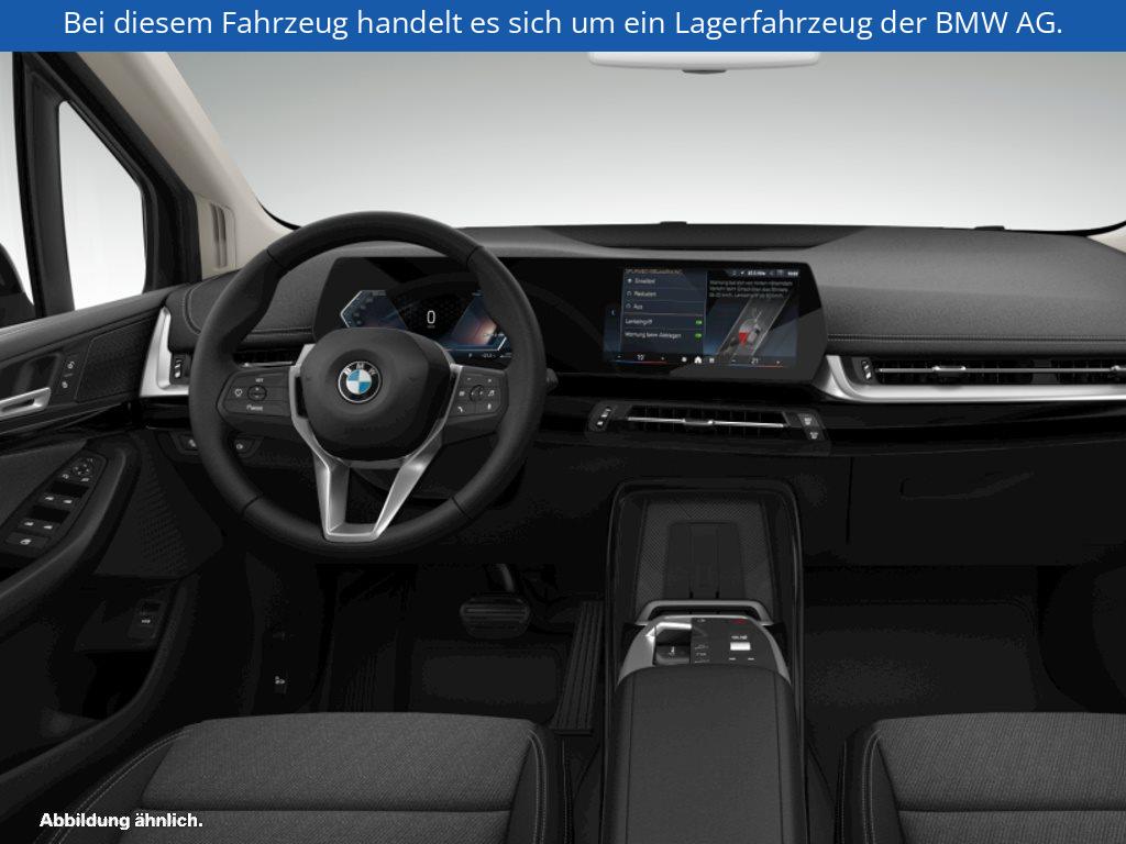 Fahrzeugabbildung BMW 218i Active Tourer