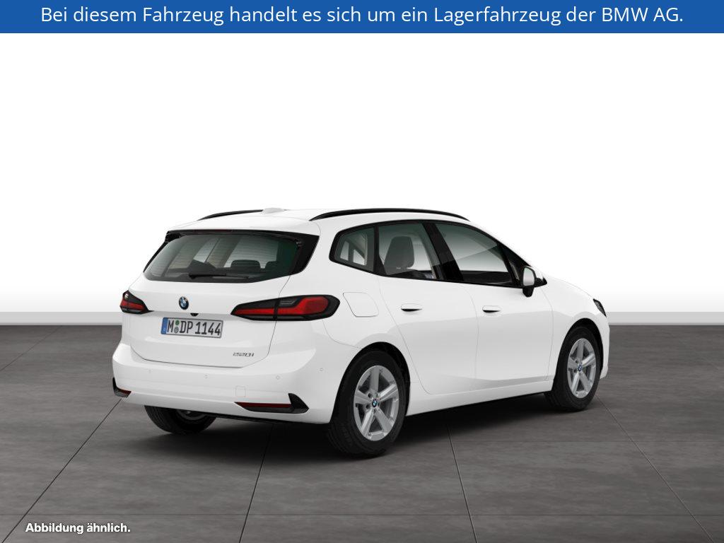 Fahrzeugabbildung BMW 220i Active Tourer