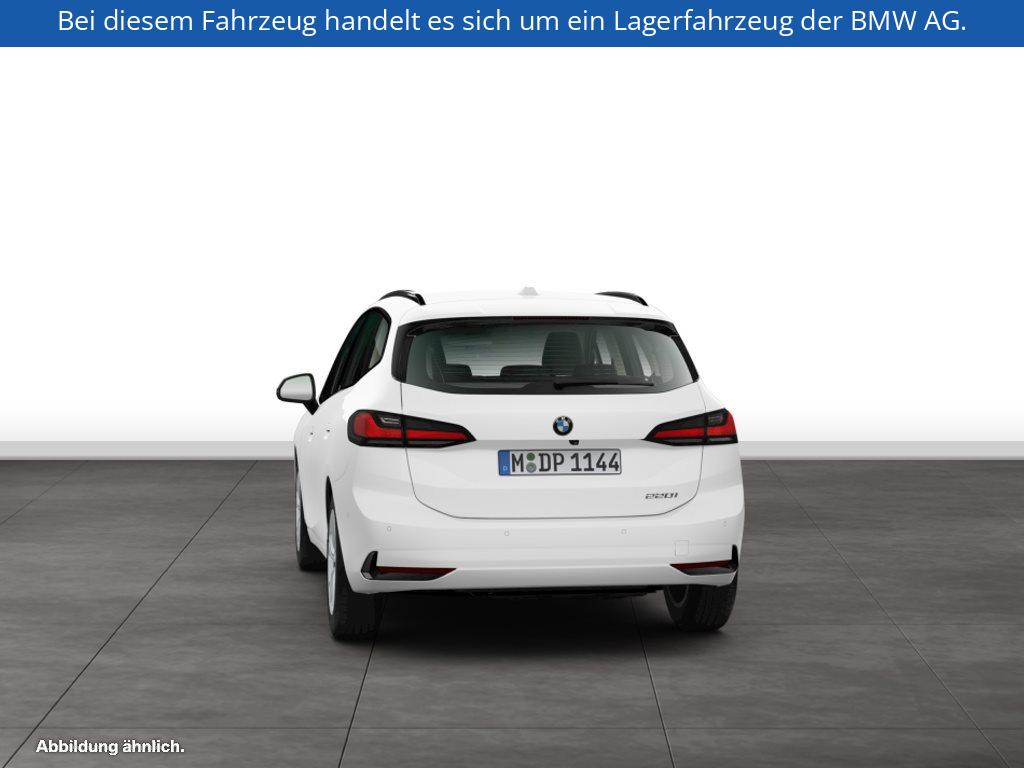 Fahrzeugabbildung BMW 220i Active Tourer