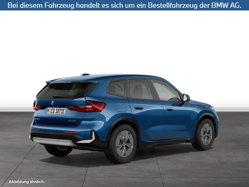Fahrzeugabbildung BMW iX1 xDrive30