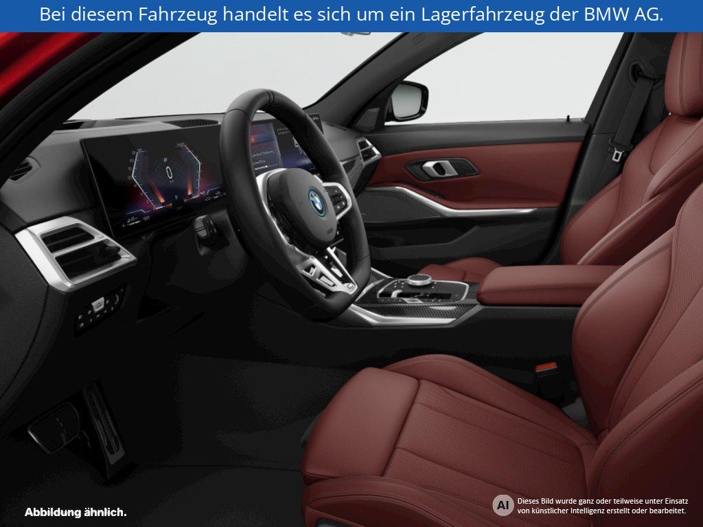 Fahrzeugabbildung BMW 330e Touring