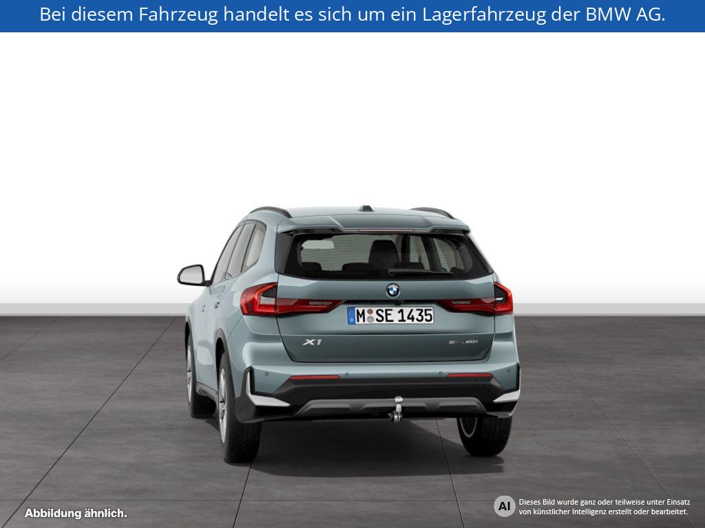 Fahrzeugabbildung BMW X1 sDrive20i