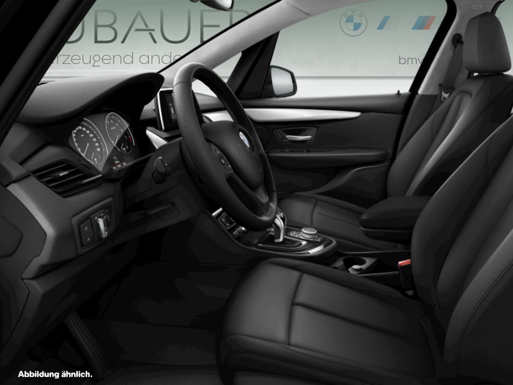 Fahrzeugabbildung BMW 218i Active Tourer [Advantage, Navi, RFK, SHZ]