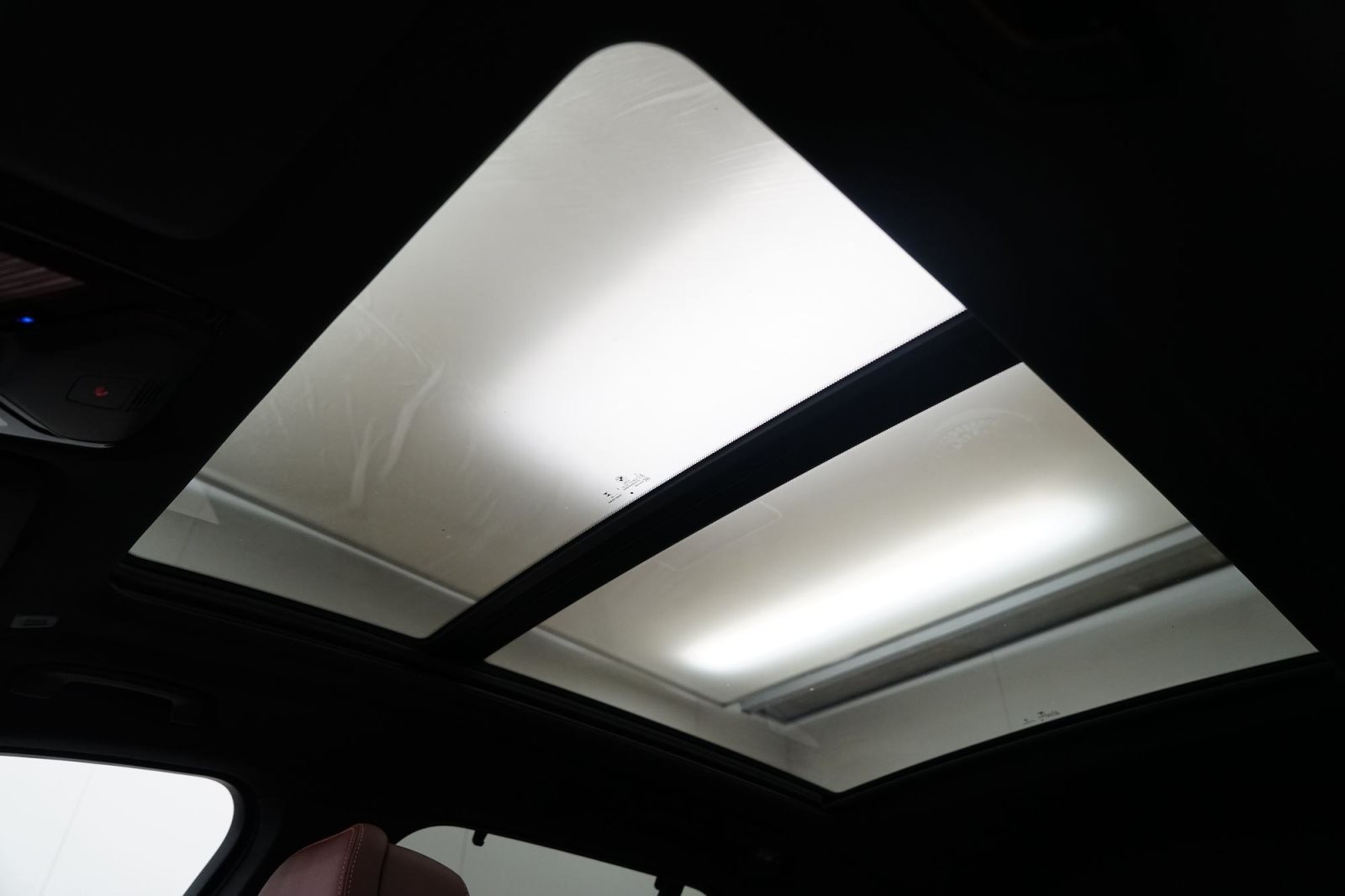 Fahrzeugabbildung BMW X5 xDrive50e [M Sport, HUD, AHK, ACC, GSD, 22 LMR]