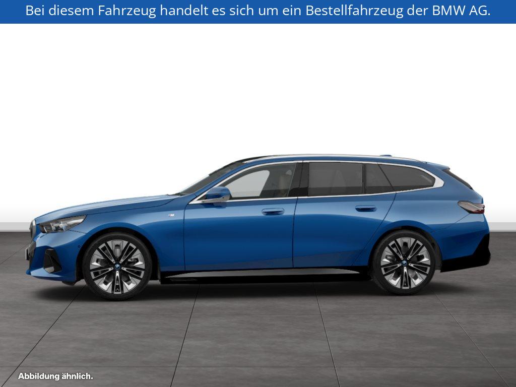 Fahrzeugabbildung BMW i5 eDrive40 Touring