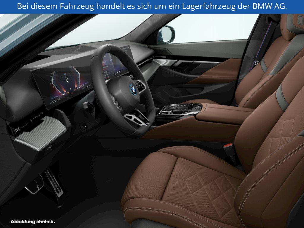 Fahrzeugabbildung BMW 550e xDrive Touring