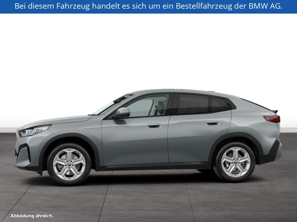 Fahrzeugabbildung BMW X2 sDrive20i