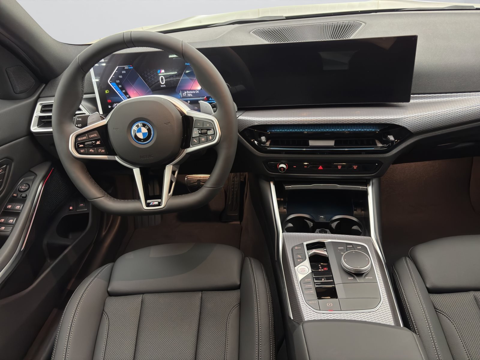 Fahrzeugabbildung BMW 330e xDrive Touring [M Sport Pro, AHK, ACC, 19 LMR, RFK]