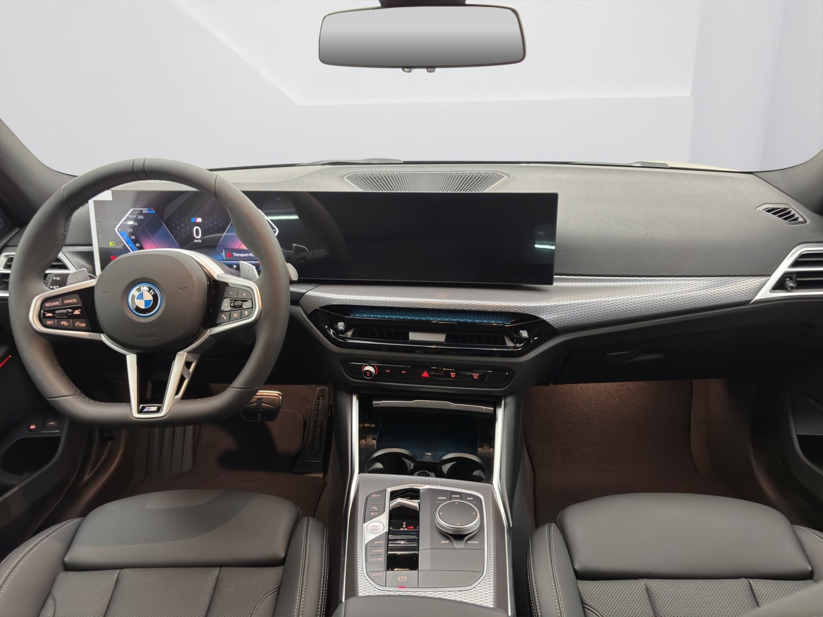 Fahrzeugabbildung BMW 330e xDrive Touring [M Sport Pro, AHK, ACC, 19 LMR, RFK]