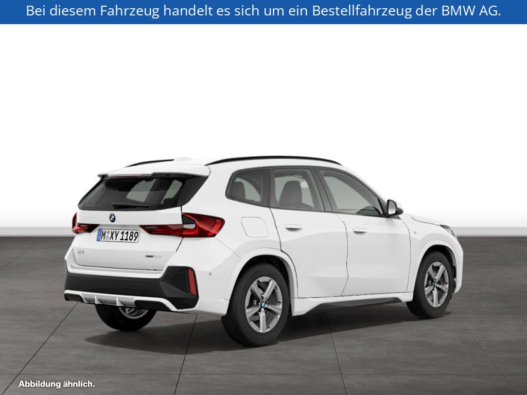 Fahrzeugabbildung BMW X1 xDrive23i