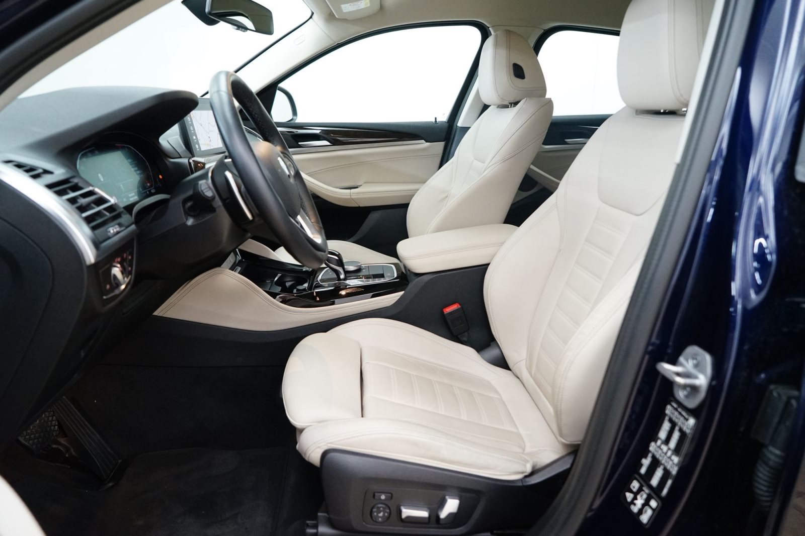 Fahrzeugabbildung BMW X4 xDrive30i [Laser, ACC, RFK, Standhz., AHK]