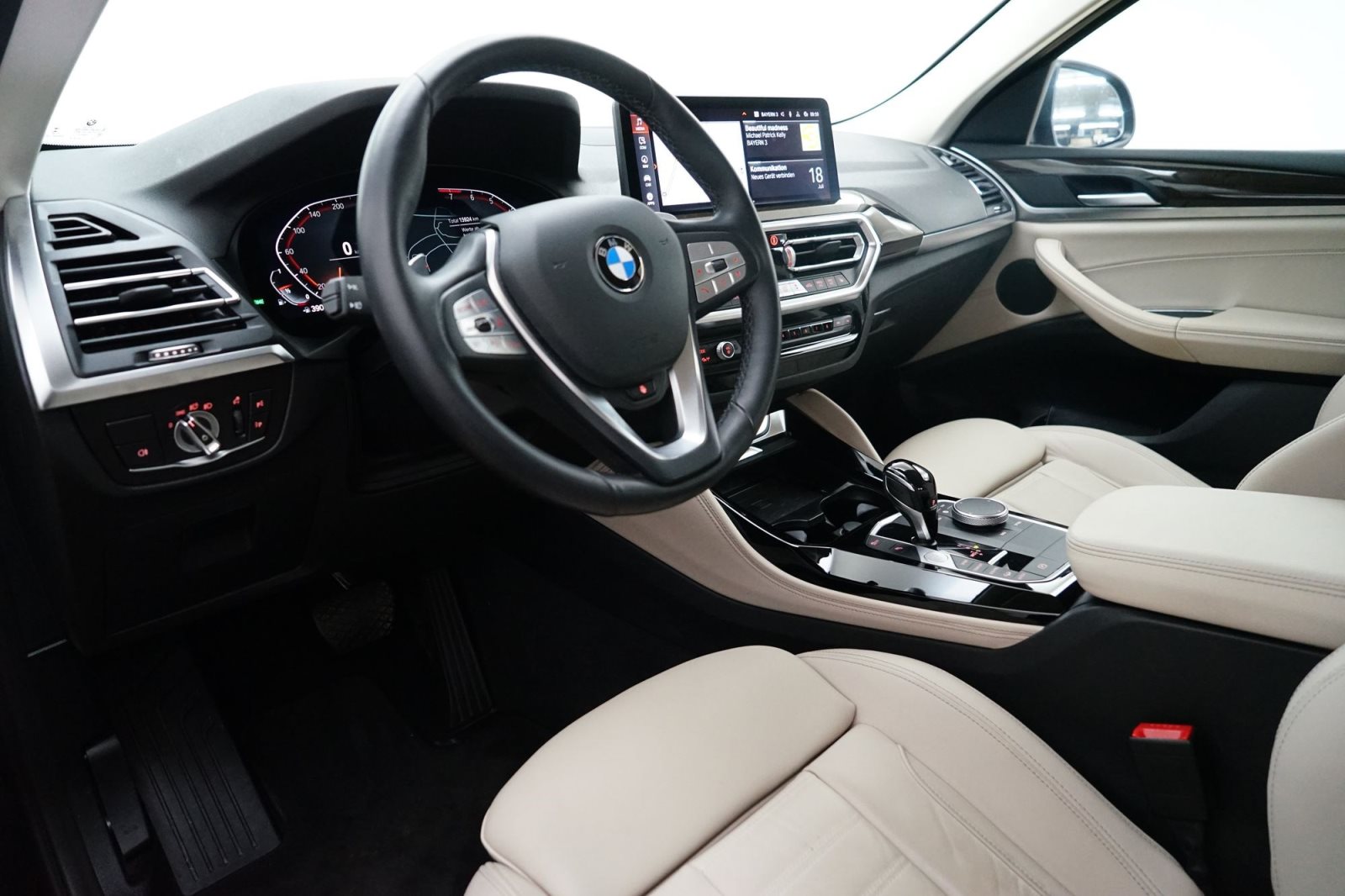 Fahrzeugabbildung BMW X4 xDrive30i [Laser, ACC, RFK, Standhz., AHK]