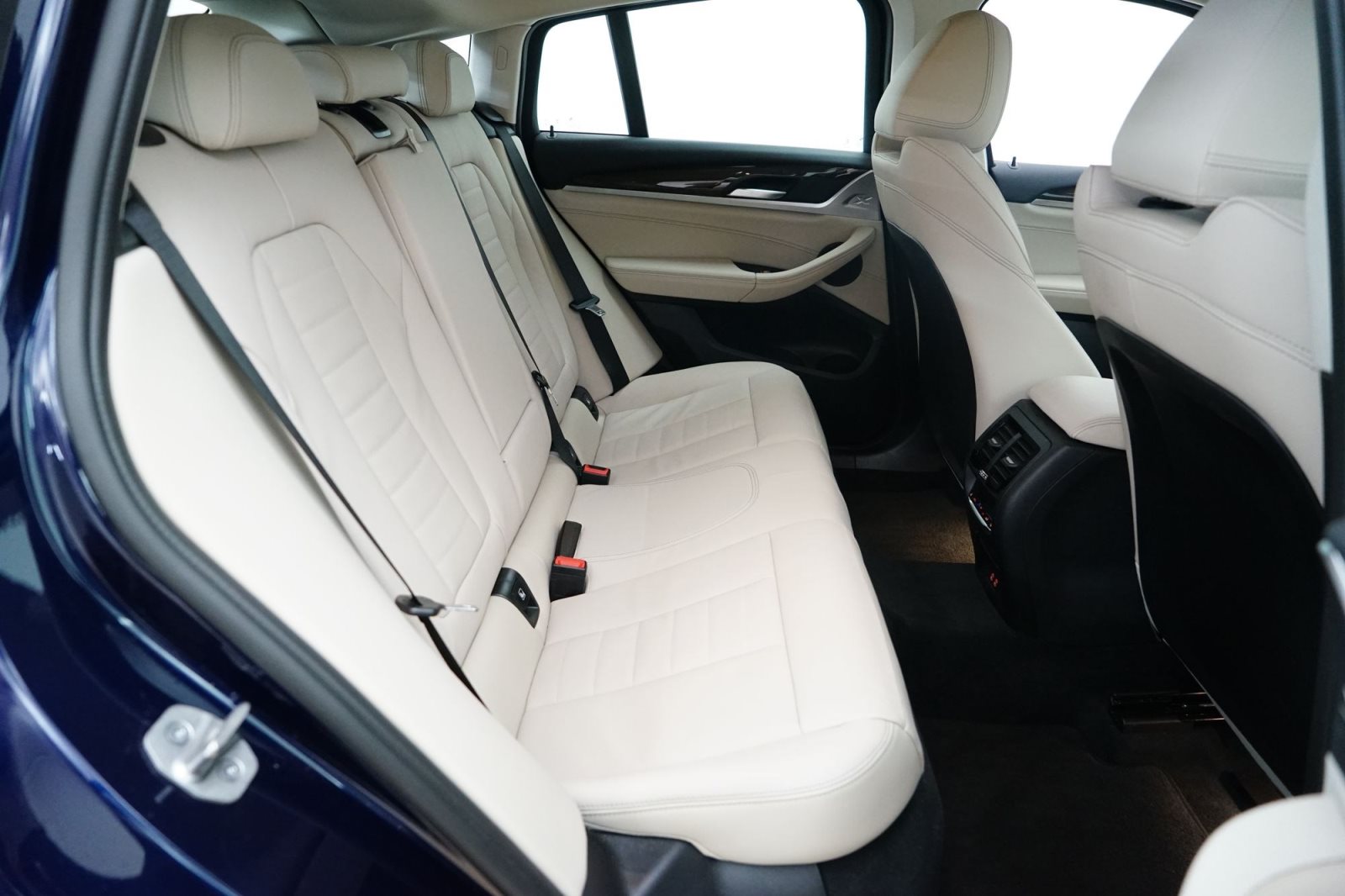 Fahrzeugabbildung BMW X4 xDrive30i [Laser, ACC, RFK, Standhz., AHK]
