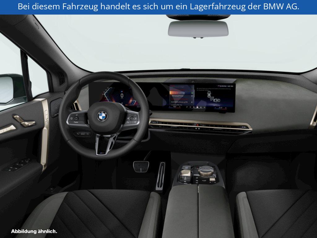 Fahrzeugabbildung BMW iX xDrive45