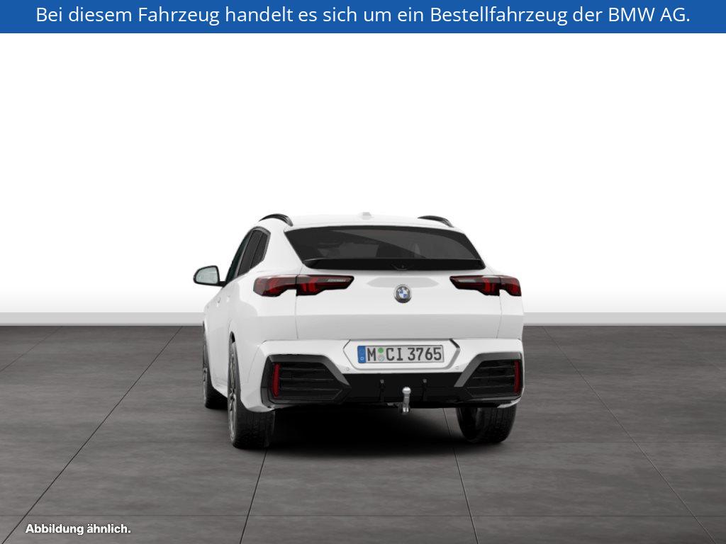 Fahrzeugabbildung BMW X2 sDrive18d