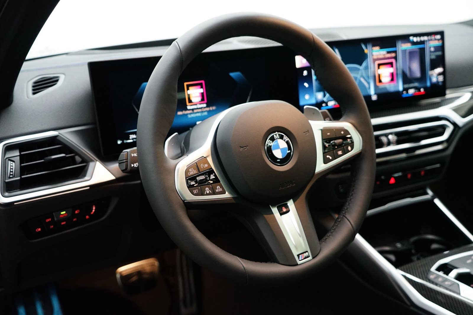 Fahrzeugabbildung BMW M340i xDrive Touring [HUD, AHK, ACC, GSD, h&k Sound]