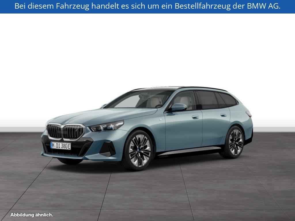 BMW i5 xDrive40 Touring