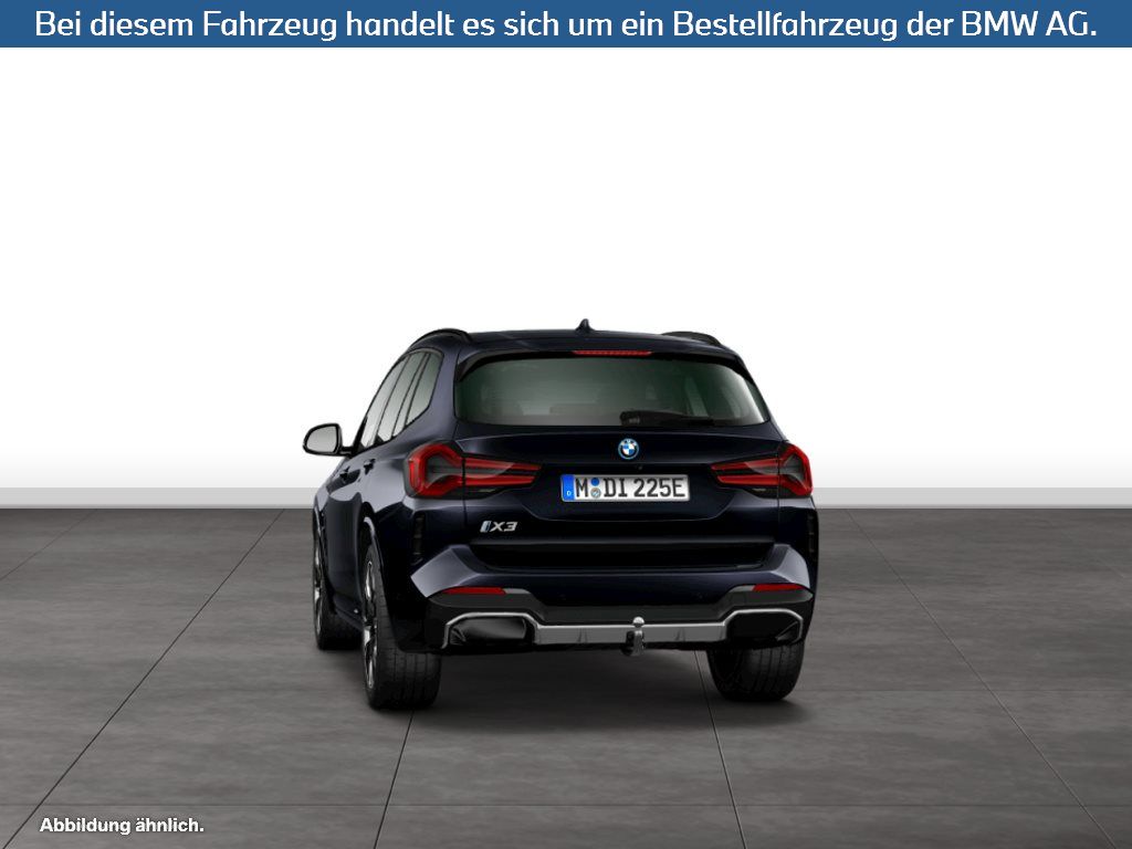 Fahrzeugabbildung BMW iX3 M Sport