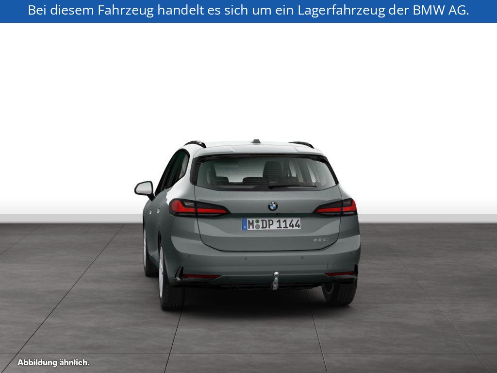 Fahrzeugabbildung BMW 220i Active Tourer