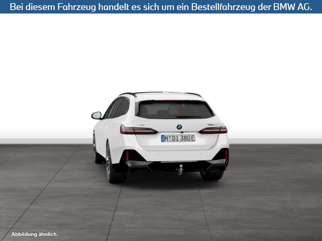 Fahrzeugabbildung BMW i5 eDrive40 Touring