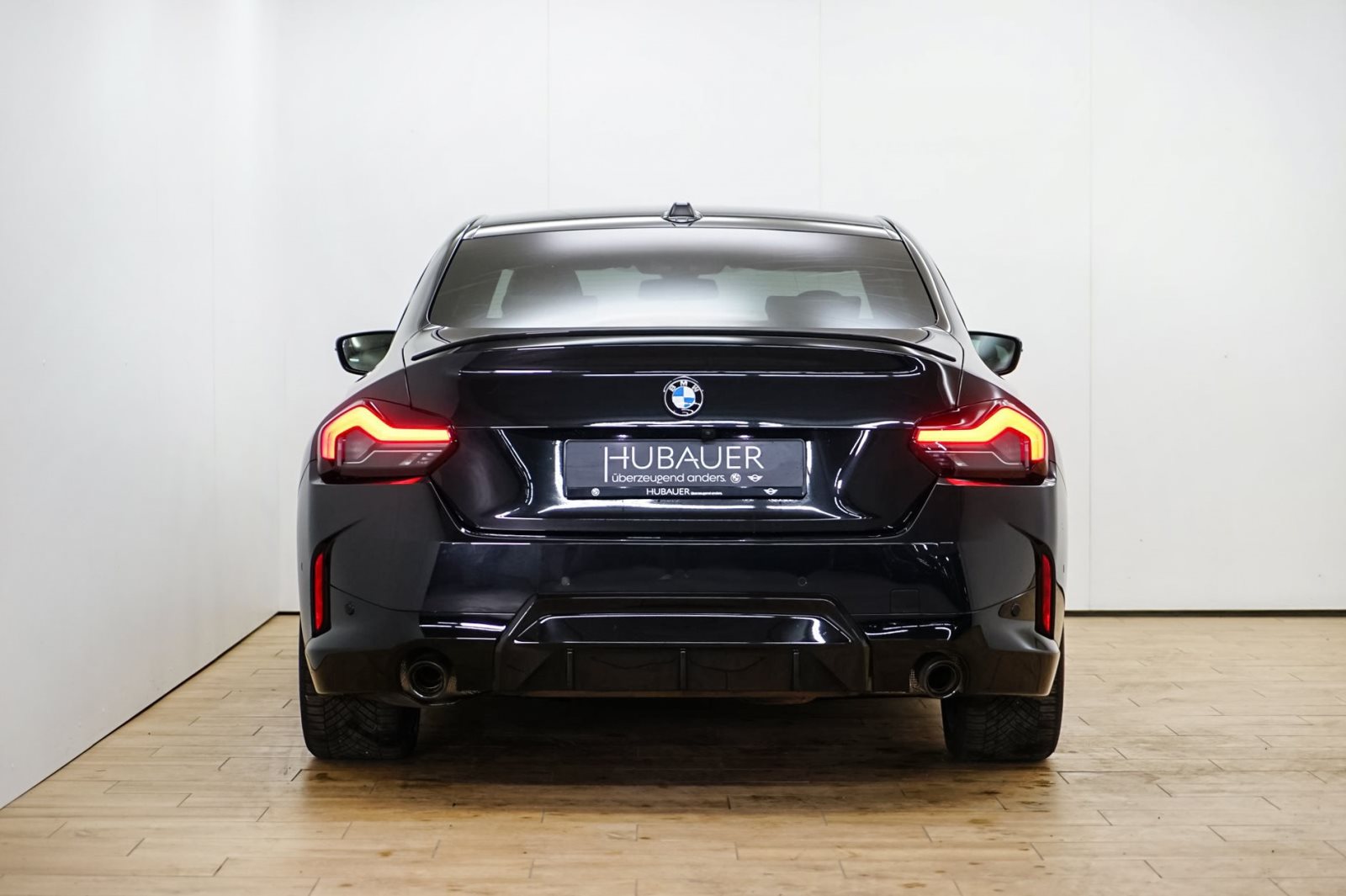 Fahrzeugabbildung BMW 220i Coupé A [M Sport, HUD, ACC, RFK, h&k Sound]