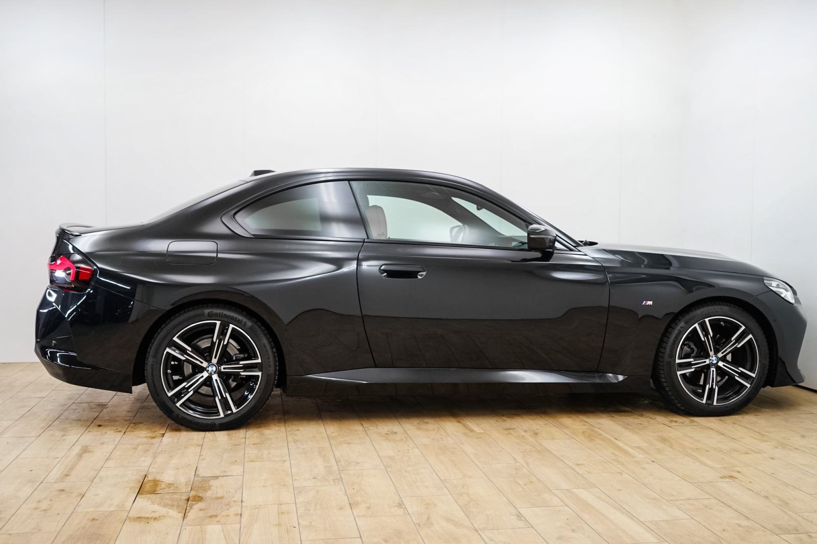 Fahrzeugabbildung BMW 220i Coupé A [M Sport, HUD, ACC, RFK, h&k Sound]